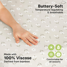 Load image into Gallery viewer, Isla Fitted Mini Crib Sheets (Daisies)
