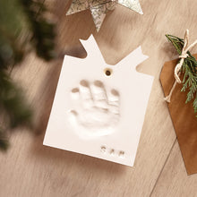Load image into Gallery viewer, Trove Ornament Keepsake Kit (Presents, Multi-Color)
