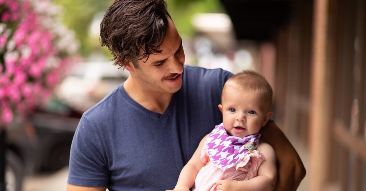 Celebrating Dads: How To Help Fathers Bond With Their Babies