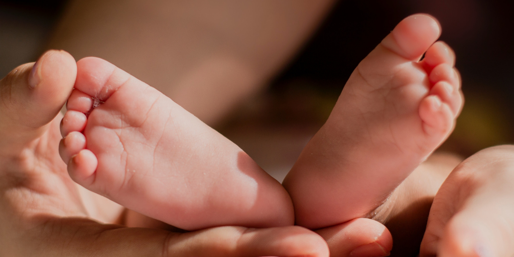 Benefits of barefoot for baby and toddlers