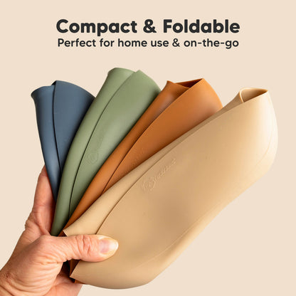Compact foldable silicone bib designed for convenient home use and travel.
 25801472835770