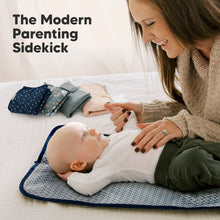 Load image into Gallery viewer, Swift Diaper Changing Pad (Planets)
